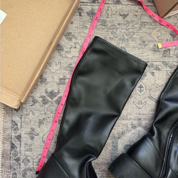 Steve Madden ‘Higher’ Black Knee High Boots - Picture 7 of 9